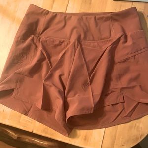 Brooks Running 5” Chaser Shorts Size small